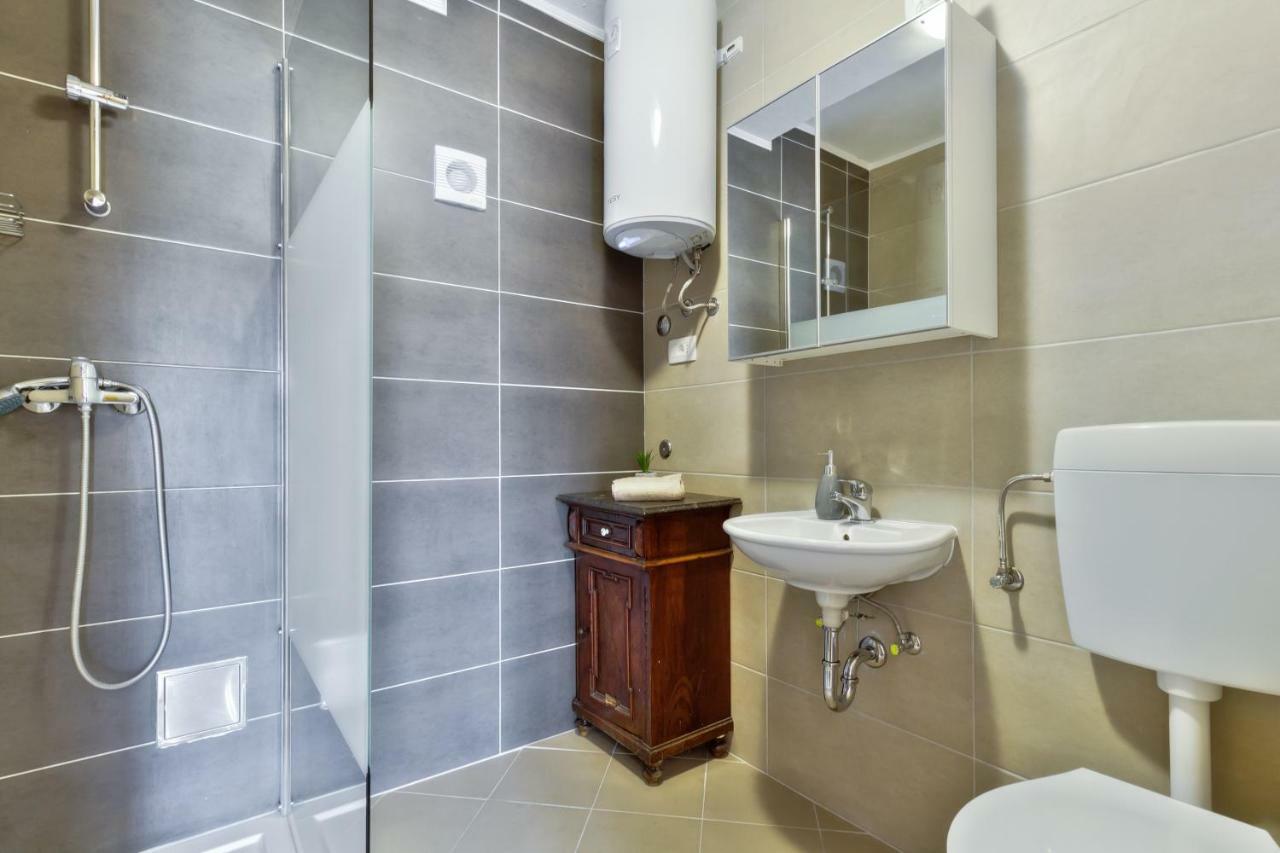 Apartmani Anna Umag Exterior foto